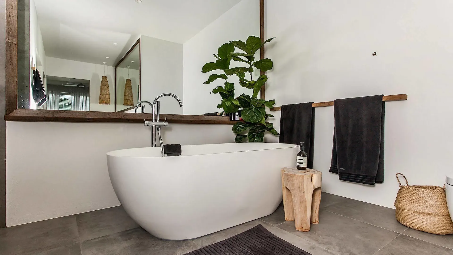 A Summer Resort Byron Bay