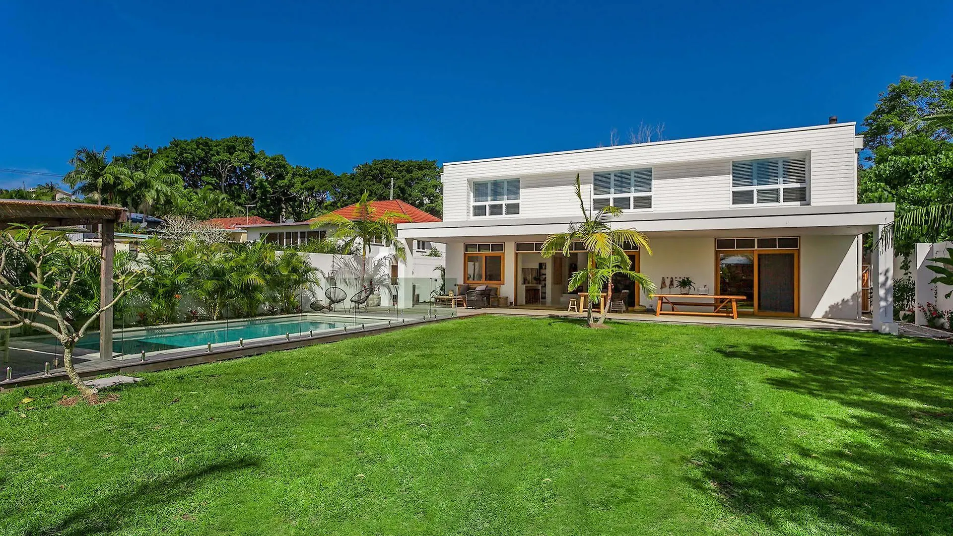 A Summer Resort Byron Bay
